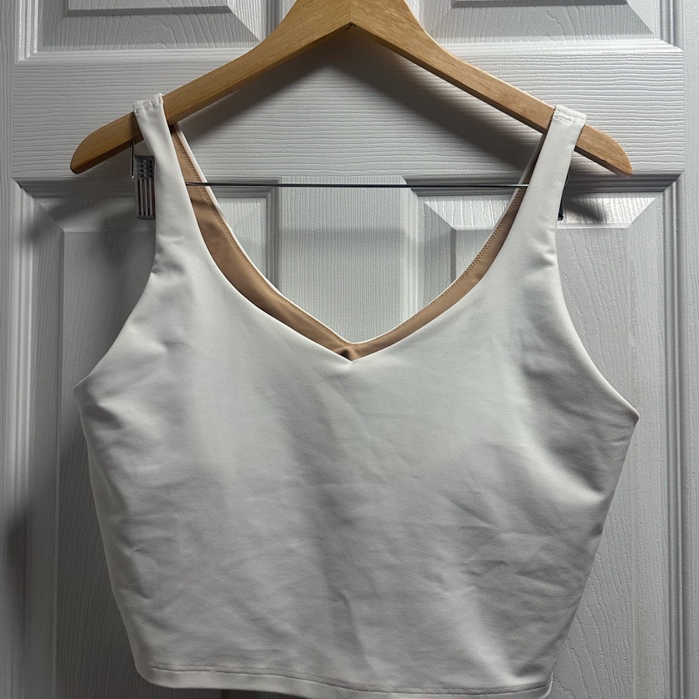 Old Navy White V-Neck Women's sports bra